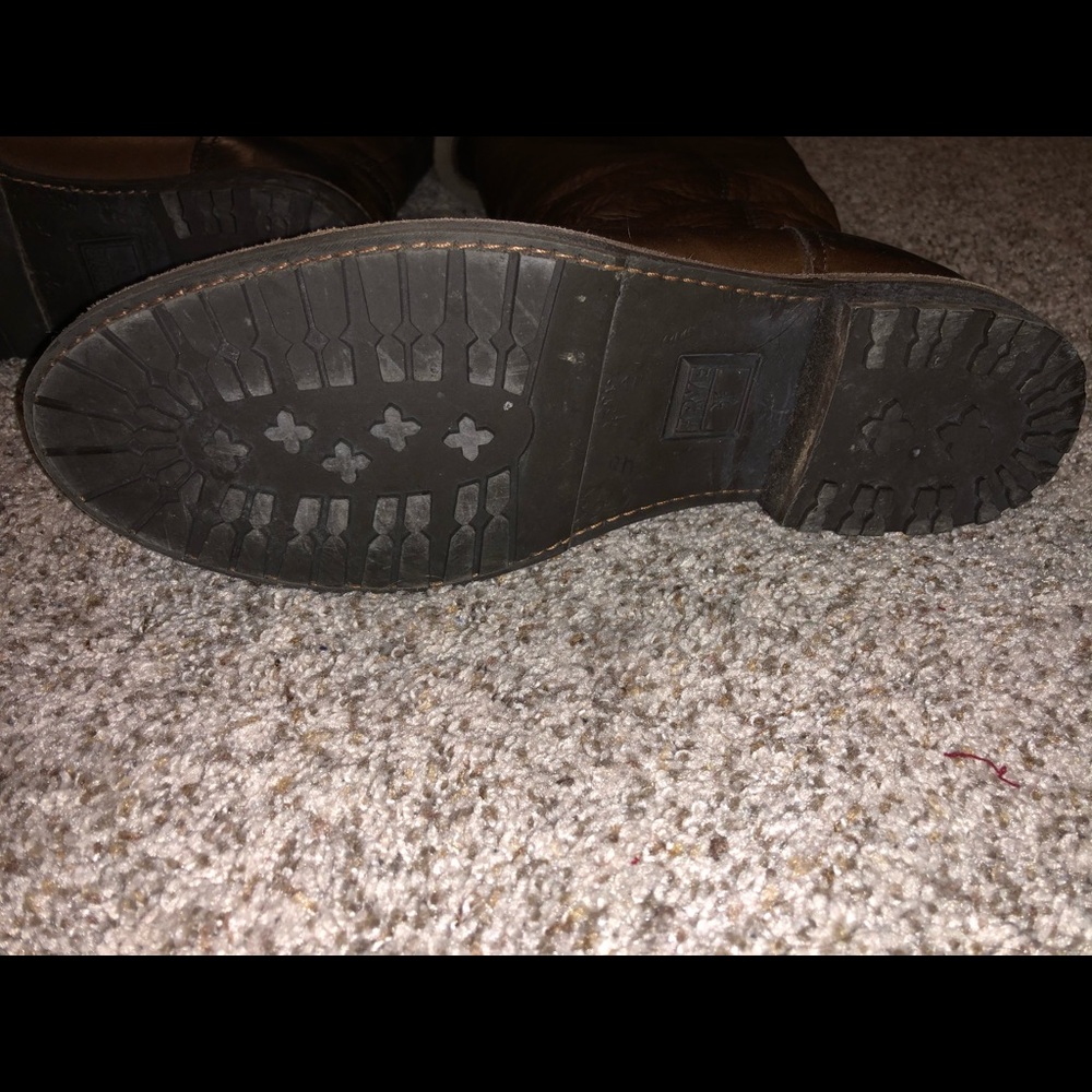 Fur lined Frye boots - Picture 3 of 9